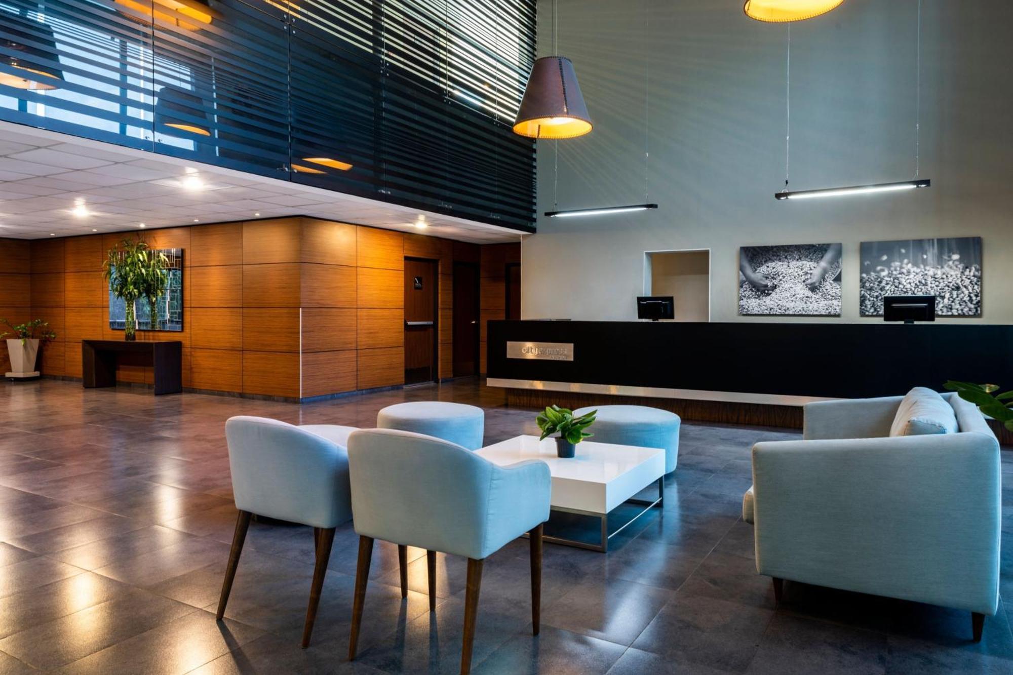 City Express Plus By Marriott Cali Colombia Exteriör bild